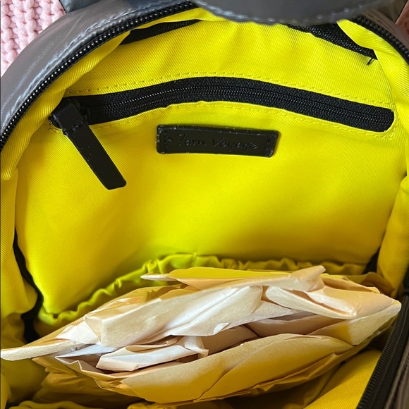 Tam Voyage Charcoal Backpack - Picture 3 of 9